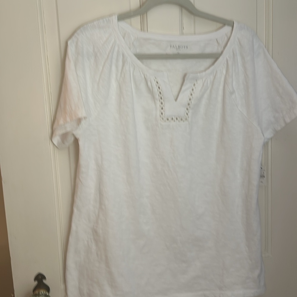 TALBOTS SS white slub T shirt with embroidered V neck. Orig $40 NWT